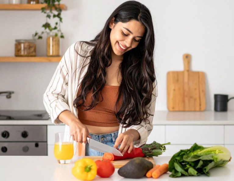 Yeni Hayat, Yeni Beden… Peki, Ya Saçlar?  Bariatrik Cerrahi Sonrası Saç Dökülmesinin Nedeni
